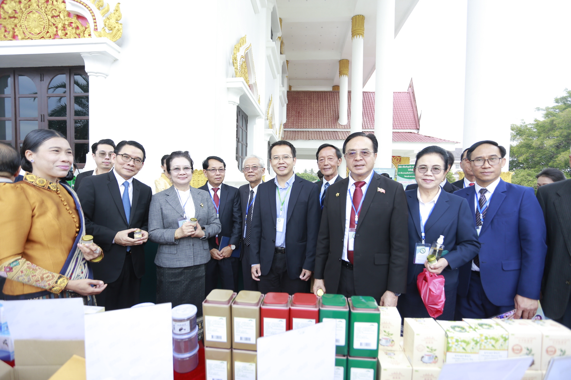 BBL（老挝）草药开发有限公司受邀参加第二届老挝传统医药展览会